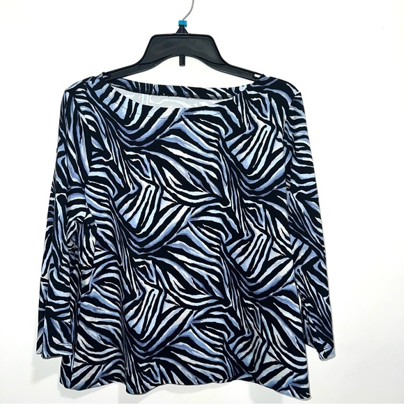 Kim Rogers Tops - 🌷5/$20 Kim Rodgers Women’s Blue/Black Top